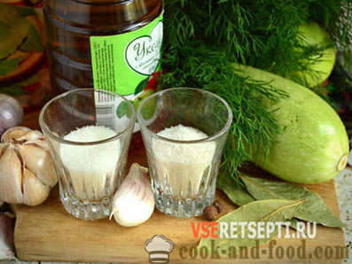 Вкусна рецепта за мариновани тиквички с чесън за зимата
