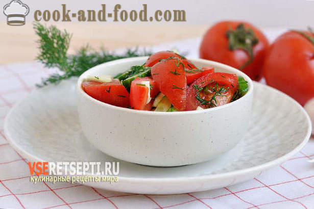 Рецепта за салата от краставици, домати и тиквички