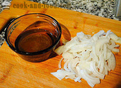 Картофена салата с херинга и лук