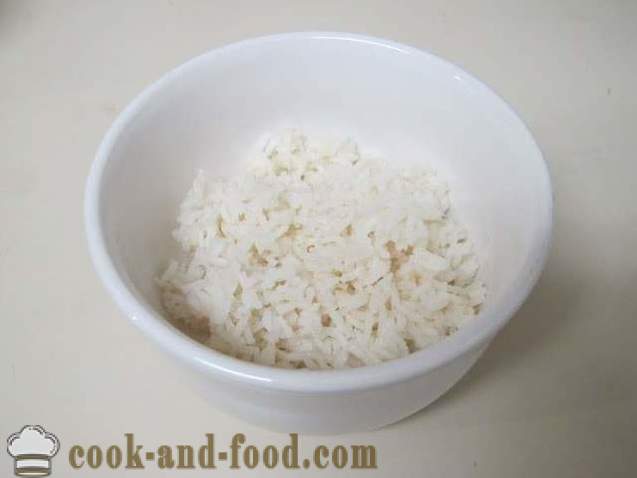 Ориз супа със зеле и мляно месо