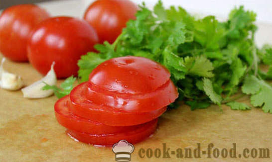 Пикантен предястие от домати