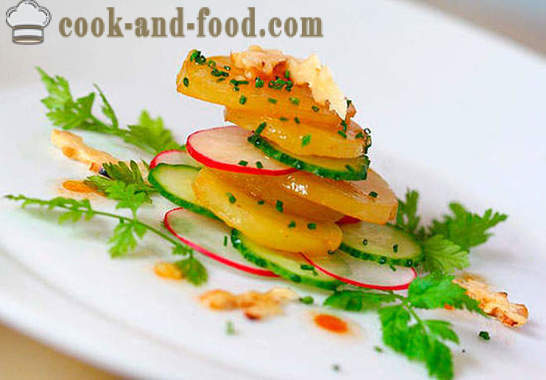 Растително картофена салата с краставици и репички рецепта