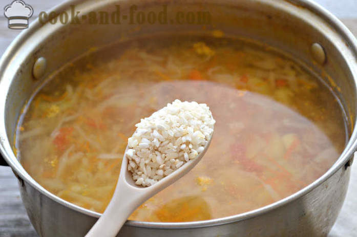 Прясно зеле супа с месо и ориз - как да се готви месо супа, стъпка по стъпка рецепти снимки