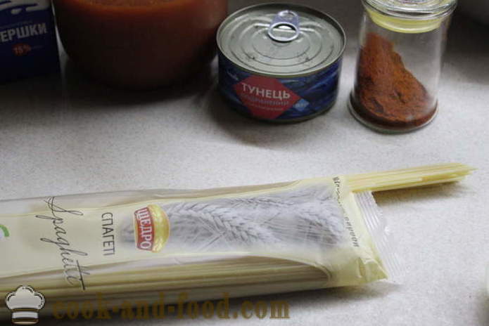 Спагети с риба тон консерви в доматен сос-сметана - както вкусно да се готви спагети, стъпка по стъпка рецепти снимки