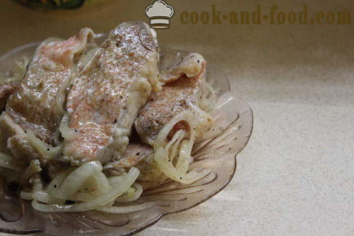 Риба мариновани в оцет с лук и хвойна - как да готвят мариновани риби у дома си, стъпка по стъпка рецепти снимки