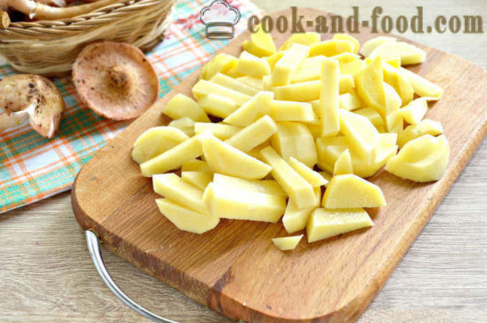 Пресни гъби пържени картофи с - как да се изпържи гъби с картофи в тиган, стъпка по стъпка рецепти снимки