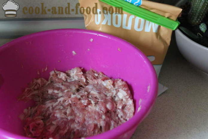 Свински кюфтета с гъби и сметанов сос - как да се подготвят кюфтета на мляно месо и гъби, стъпка по стъпка рецепти снимки