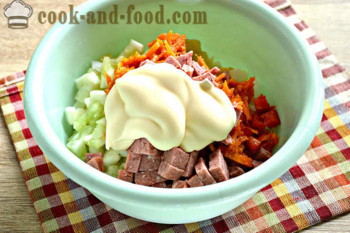 Корейски салата от моркови и чушки, картофи и наденица - Как да си направим салата от корейски моркови и чушки, стъпка по стъпка рецепти снимки