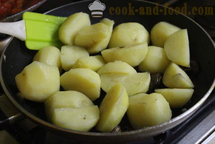 Картофи с гъби с заквасена сметана и чесън - как да се готвя картофи с гъби в тиган, стъпка по стъпка рецепти снимки