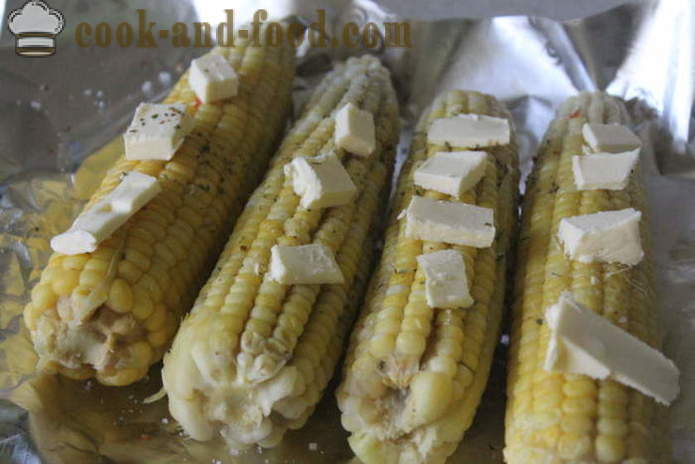 Царевица печен в пещ във фолио - как да се готви варена царевица във фурната, с една стъпка по стъпка рецепти снимки
