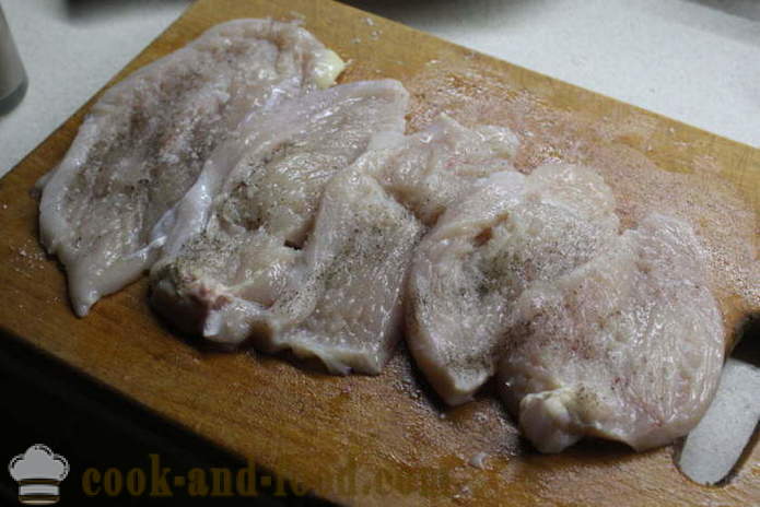 Домашна пилешко руло с пълнеж от спанак - как да се направи рулца от пилешки гърди във фурната, с една стъпка по стъпка рецепти снимки