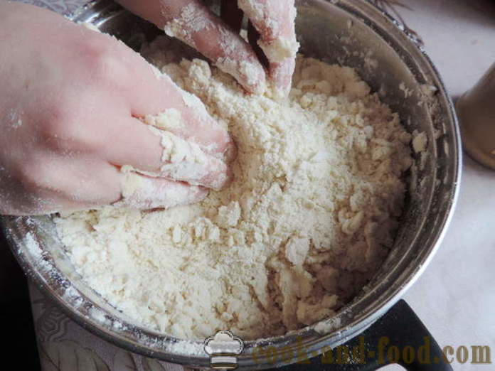 Бърз бутер тесто тесто с мая - как да се готвя бисквити бутер тесто с мая бързо, стъпка по стъпка рецепти снимки