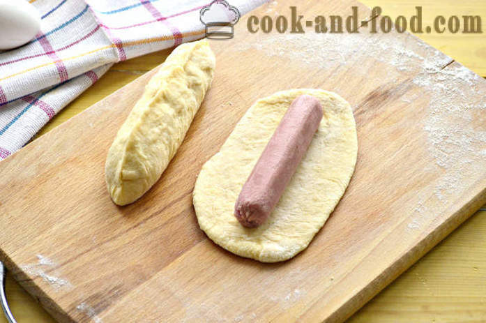 Оригинални колбаси в завършен мая тесто - колко красиво правят прасета в одеяла, с една стъпка по стъпка рецепти снимки