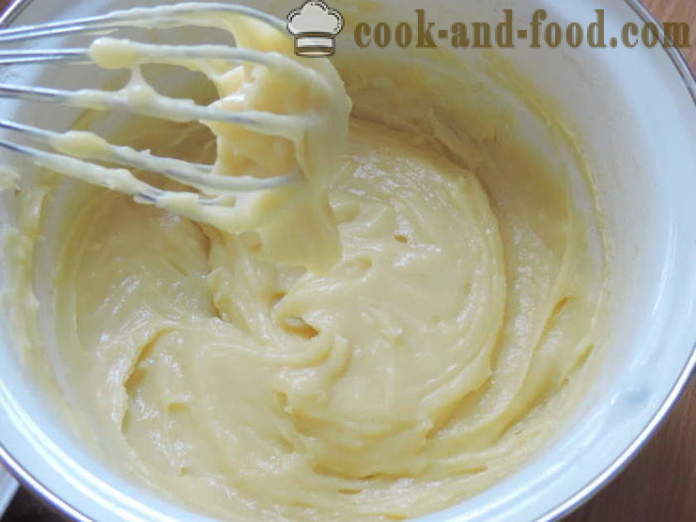 Яйчен крем със заквасена сметана - как да се направи крем яйчен крем-сметана, стъпка по стъпка рецепти снимки
