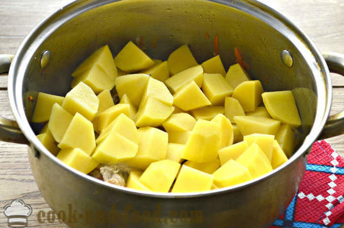 Печени картофи с пилешко - как да се готви вкусни яхния от картофи с пилешко, стъпка по стъпка рецепти снимки