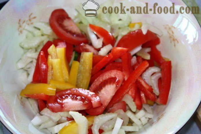 Салата със зеленчуци и моцарела - Как да си направим салата със зеленчуци и сирене, с една стъпка по стъпка рецепти снимки