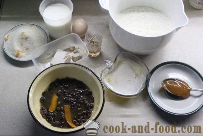 Sweet пай-плитка със стафиди - Как да направим сплетен тесто с мая а, а стъпка по стъпка рецепти снимки