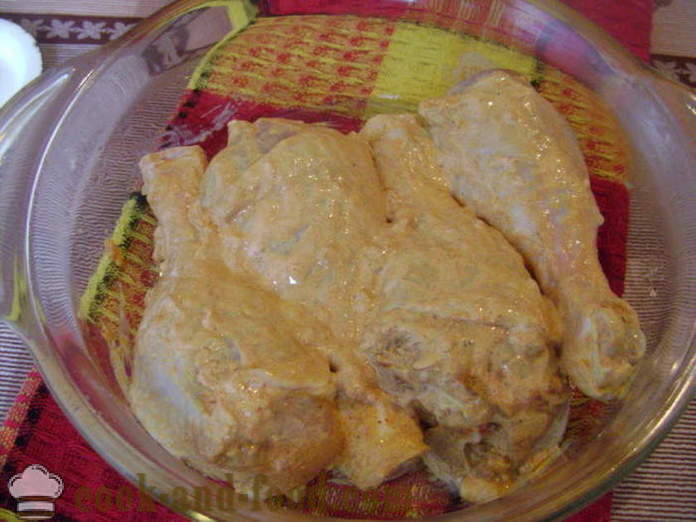 Печени пилешки кълки - как да се готви вкусни пилешки кълки във фурната, с една стъпка по стъпка рецепти снимки
