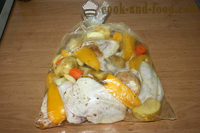Печени картофи с пилешко месо в ръкава - как да се готвя картофи на фурна с пиле, стъпка по стъпка рецепти снимки