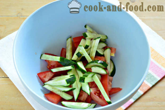 Delicious салата с китайско зеле и зеленчуци - как да се направи салата от китайско зеле, домати и краставици, с една стъпка по стъпка рецепти снимки