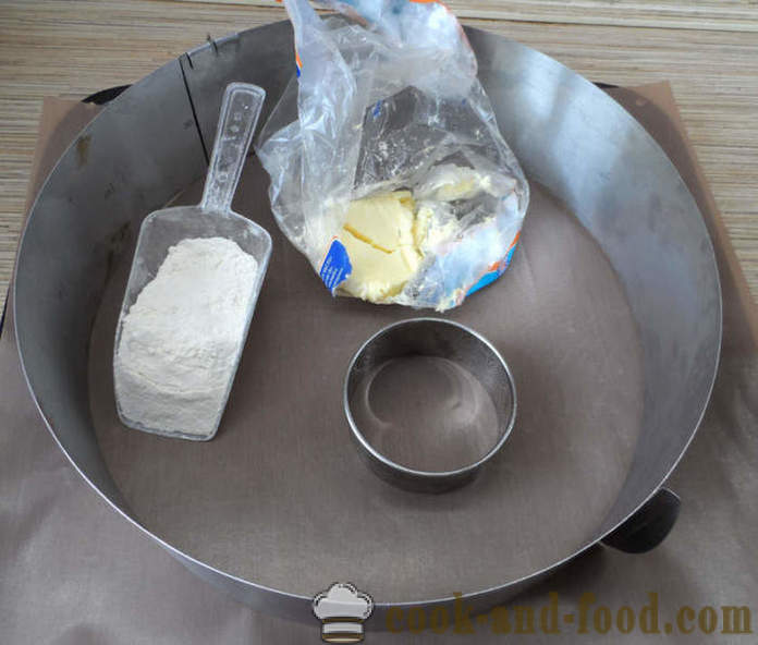 Мая торта Honeycomb - как да се пекат торта от тесто с мая, стъпка по стъпка рецепти снимки