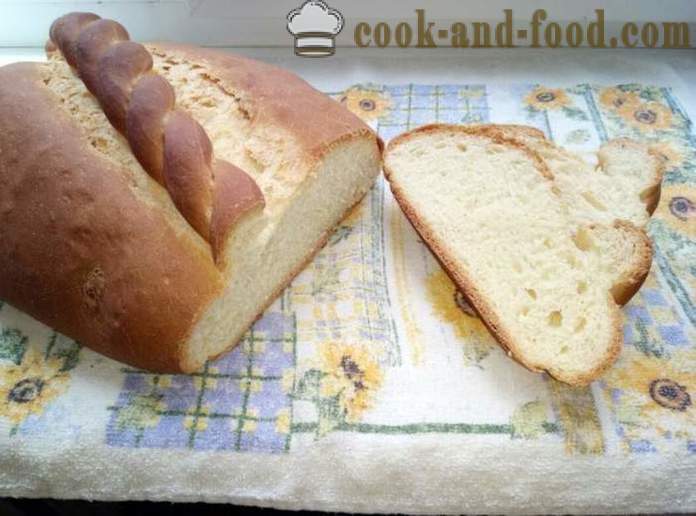 Домашна пшеничен хляб във фурната