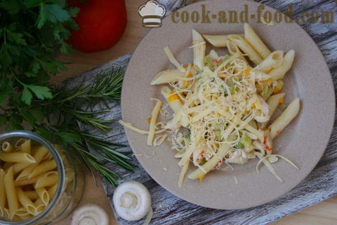 Италиански домашно приготвена паста с пиле, зеленчуци и сирене - Как да се готви италианска паста у дома, стъпка по стъпка рецепти снимки