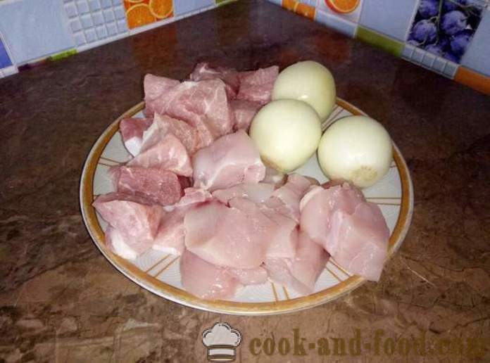 Вкусни бургери от свинско и пилешко - как да се направи котлети от свинско и пилешко месо, с една стъпка по стъпка рецепти снимки