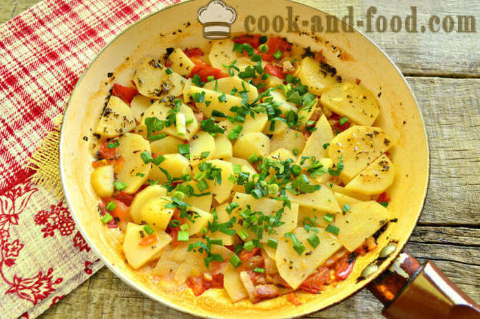 Печени картофи с бекон - като яхния от картофи в тиган, стъпка по стъпка рецепти снимки