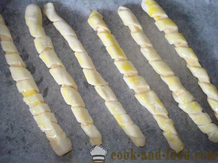 Домашно сирене в бутер тесто се придържа към бира - как да се готви със сирене пръчки като у дома си, стъпка по стъпка рецепти снимки