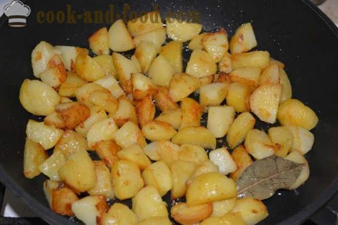 Варени картофи в кожите им в тиган пържени - вкусно ястие от варени картофи в кожите им за гарнитура