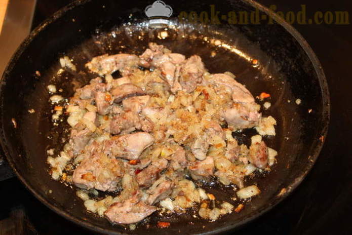 Egg пържени в галета, пълнено с пилешки дробчета - как да се готвя яйца, панирани, с една стъпка по стъпка рецепти снимки