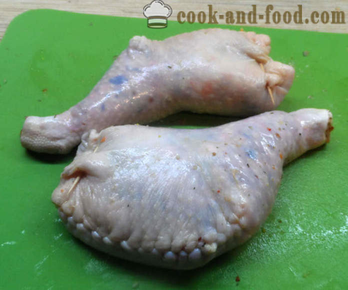 Пълнени пилешки бутчета - как да се готвя пълнени пилешки бутчета, стъпка по стъпка рецепти снимки