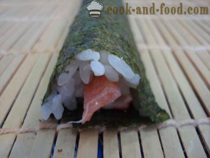 Суши ролки с раци пръчки и червена риба - готвене суши ролки у дома, стъпка по стъпка рецепти снимки