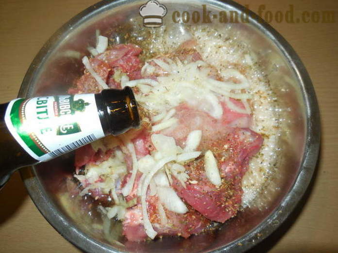 Заек задушено в бира utyatnitsu - как да се готвя заек в бира във фурната, с една стъпка по стъпка рецепти снимки