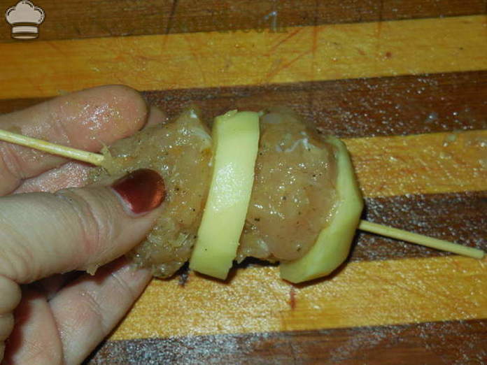 Картофи с кайма печен в пещ на шишчета - как да се пекат картофи с кайма на фурна, с една стъпка по стъпка рецепти снимки