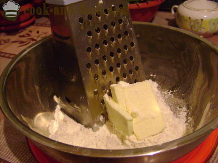Universal масло тесто с мая за пайове - как да се подготвят торта тесто с мая, стъпка по стъпка рецепти снимки