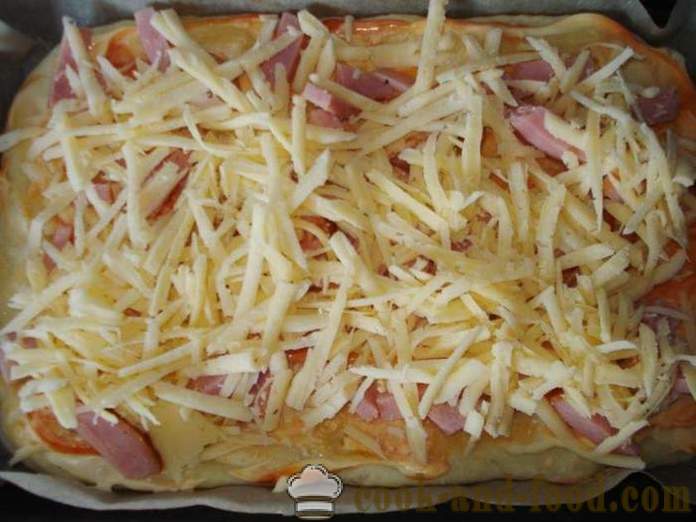 Домашна пица с наденица и сирене на фурна - как да се направи пица у дома, стъпка по стъпка рецепти снимки