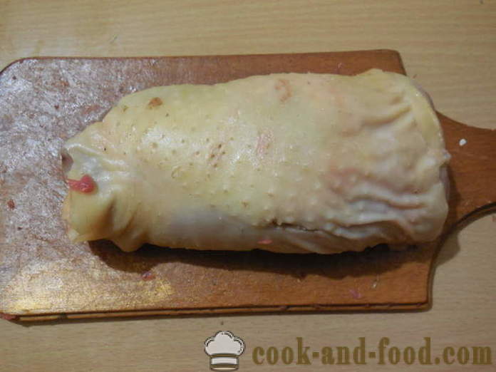 Печена пуйка бедрото руло с гъби - как да се готвя пуйка рулада във фурната, с една стъпка по стъпка рецепти снимки