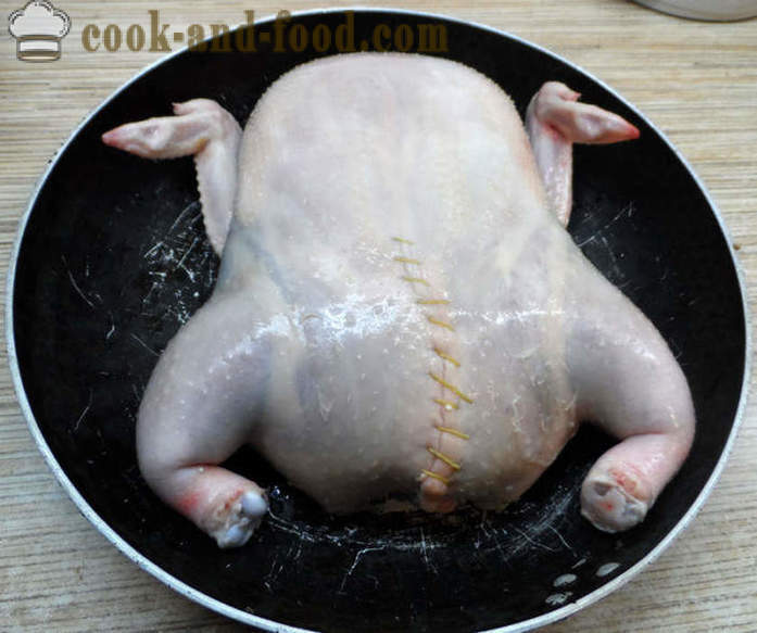 Пълнени пилешки без кости във фурната - как да се готвя пълнени пилешки без кости, стъпка по стъпка рецепти снимки