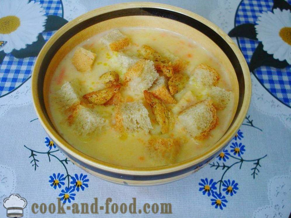 Грахова супа с пиле и крутони - как да готвят грахова супа с пиле и топено сирене, стъпка по стъпка рецепти снимки