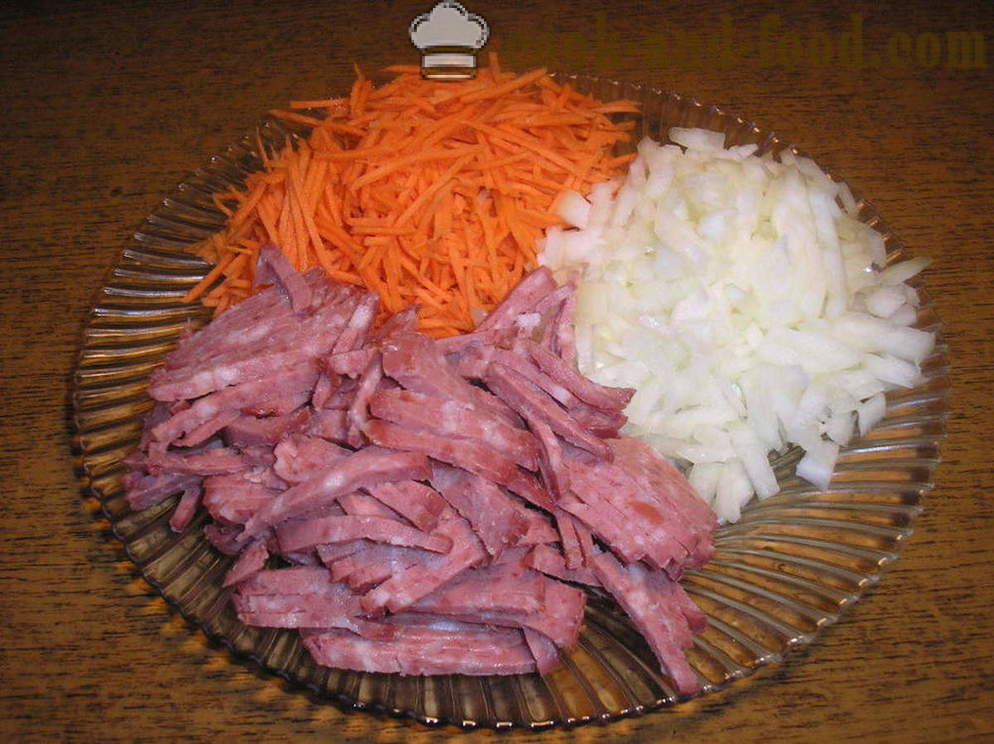 Салата с картофи пръчки и наденица - Как да направим картофена салата, стъпка по стъпка рецепти снимки