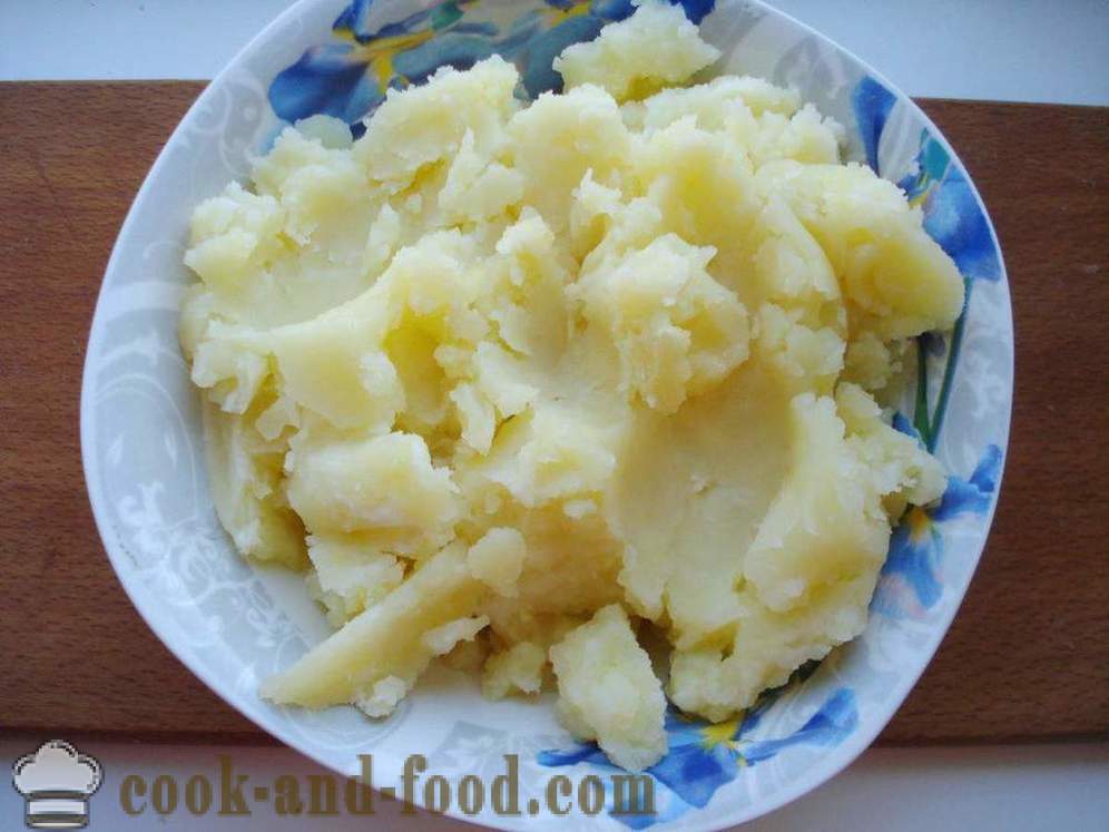 Кнедли с картофи и лук - как да се правят кнедли с картофи, стъпка по стъпка рецепти снимки