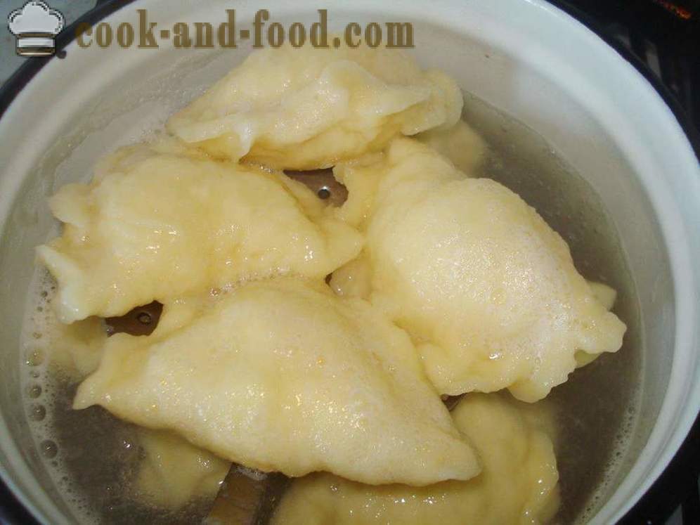 Тестото за кнедли с картофи във водата - как да се направи тестото за кнедлите и картофи, с една стъпка по стъпка рецепти снимки