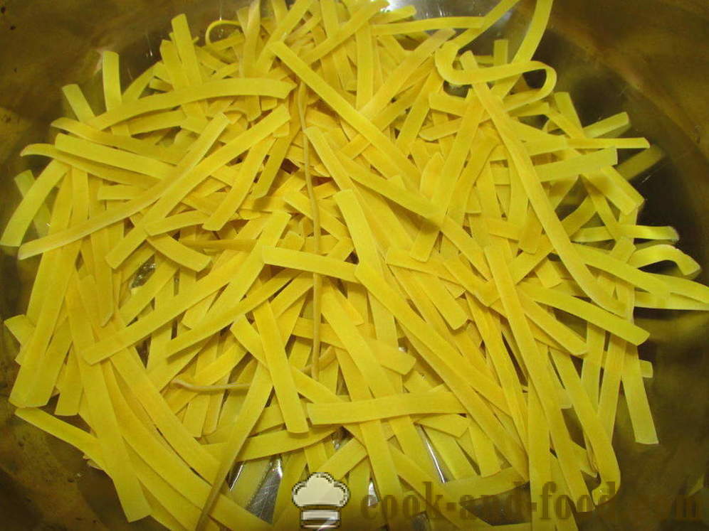 Пържени спагети в тигана - като вкусни СРЮ юфка в тигана, стъпка по стъпка рецепти снимки