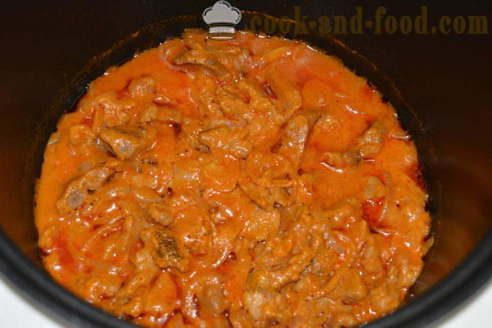Свинско Строганов със заквасена сметана и доматено пюре - как да се готви говеждо Строганов с сос в multivarka, стъпка по стъпка рецепти снимки