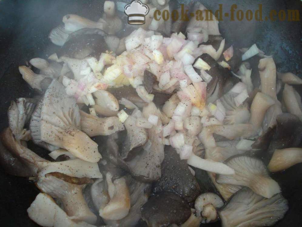 Oyster гъби пържени с лук и подправки - как да се готвя пържени стриди гъби, стъпка по стъпка рецепти снимки