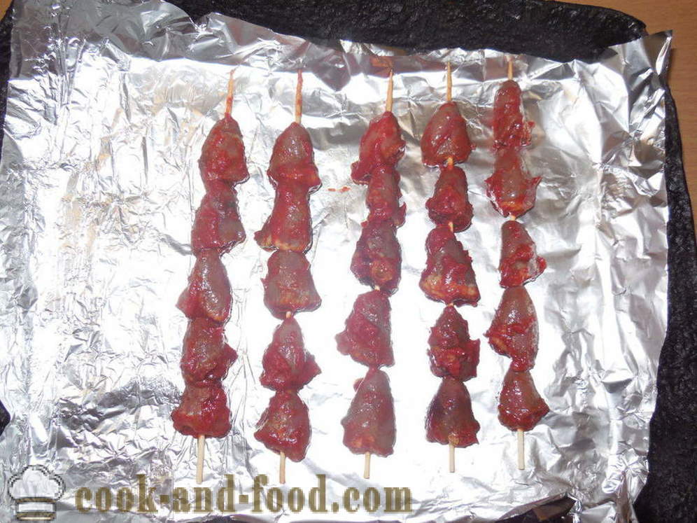 Shish кебап на шишчета от пилешки сърца - как да приготвят вкусни шишчета от пилешки сърца, стъпка по стъпка рецепти снимки