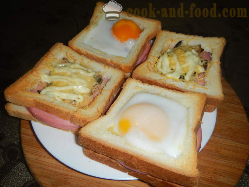 Горещи сандвичи с яйце във фурната - как да се направи гореща сандвич с яйце, наденица и гъби, стъпка по стъпка рецепти снимки