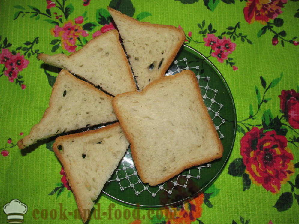 Горещи сандвичи във фурната с наденица и сирене - как да се направи горещи сандвичи във фурната, с една стъпка по стъпка рецепти снимки